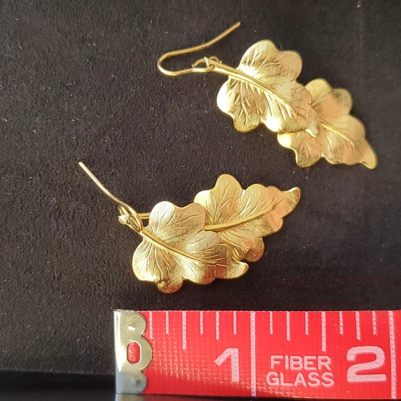Earrings - Picture 3 of 3